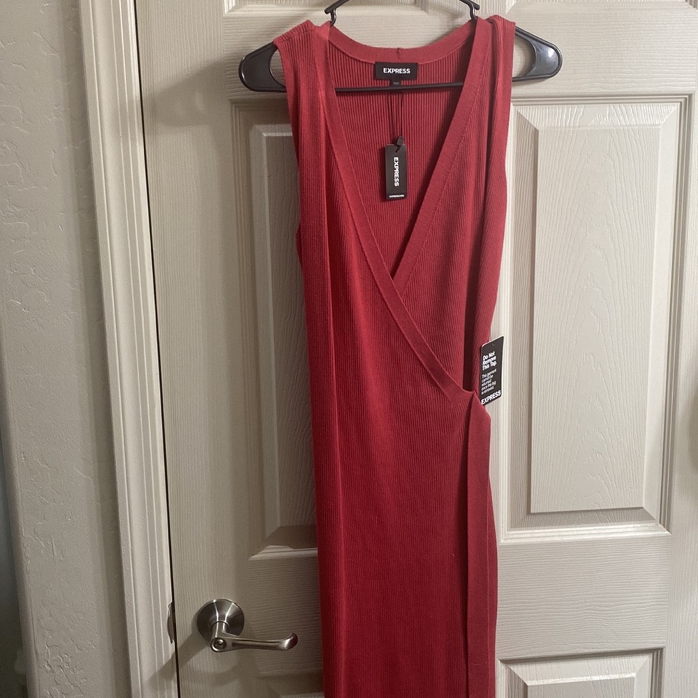 Red Express Dress // Medium // NEW